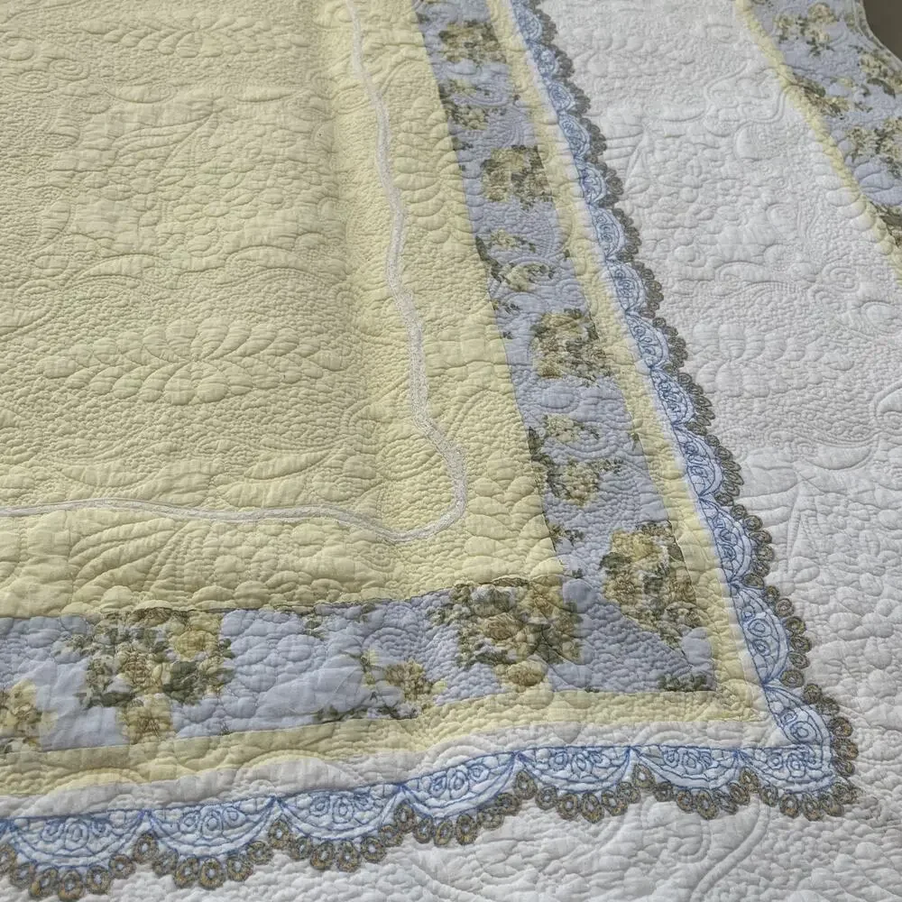 Vintage Yellow Floral Medallion Design Cotton Quilt 87